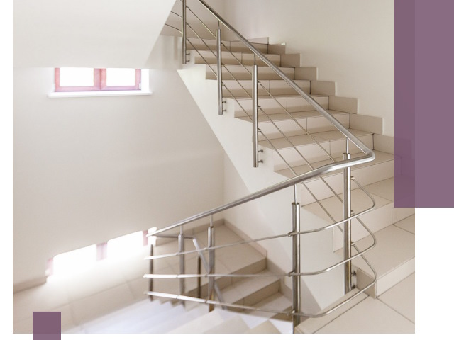 Установка и замена перил в подъезде в Кропоткине