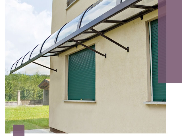 Козырьки над окнами в Кропоткине — изготовление и монтаж по выгоде