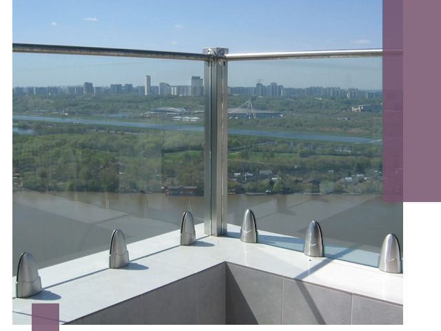 Стеклянные парапеты премиум класса в Кропоткине для домов и бизнесов