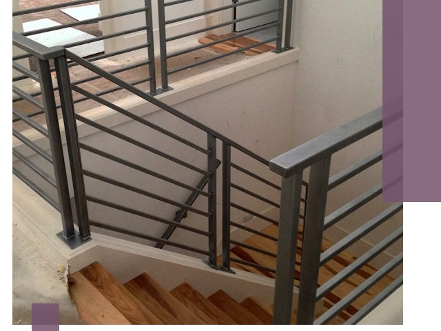 Изготовление поручней из металла и дерева в Кропоткине